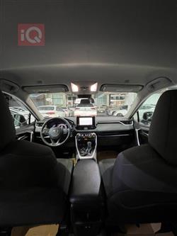 تۆیۆتا ڕاڤ 4